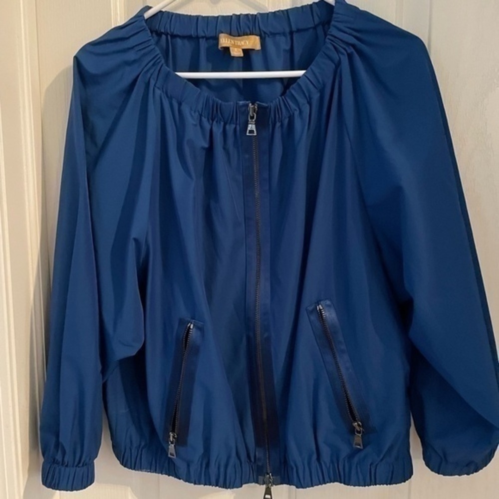 Ellen Tracy size large zipper lightweight jacket, blue